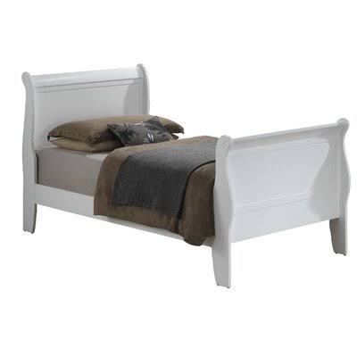 King White Sleigh Bed D108860