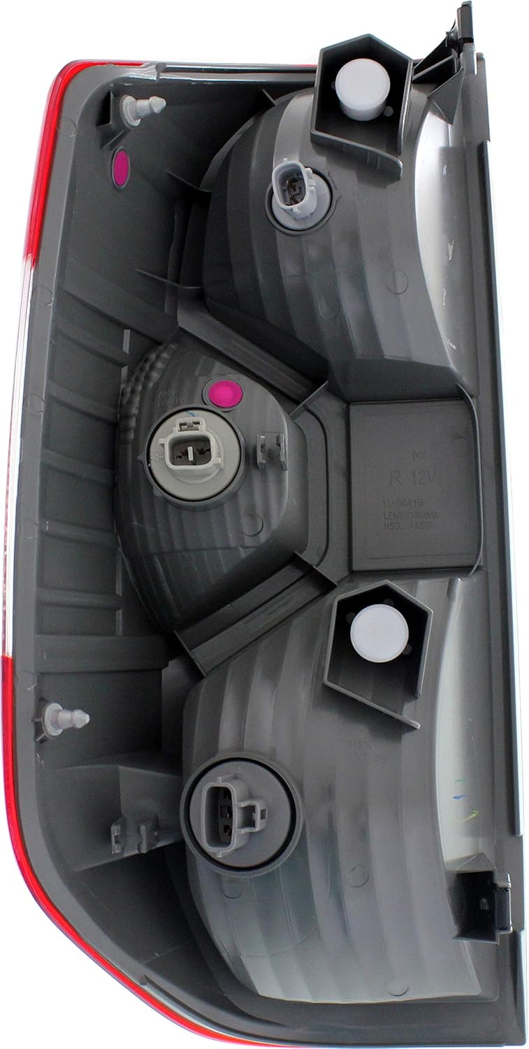 Tail Light Assembly Pack of 2 E6787