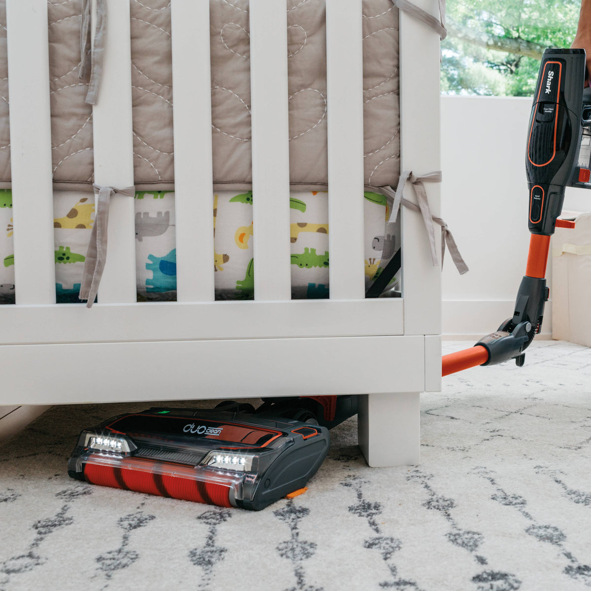Shark Vacuum Cleaner E888383