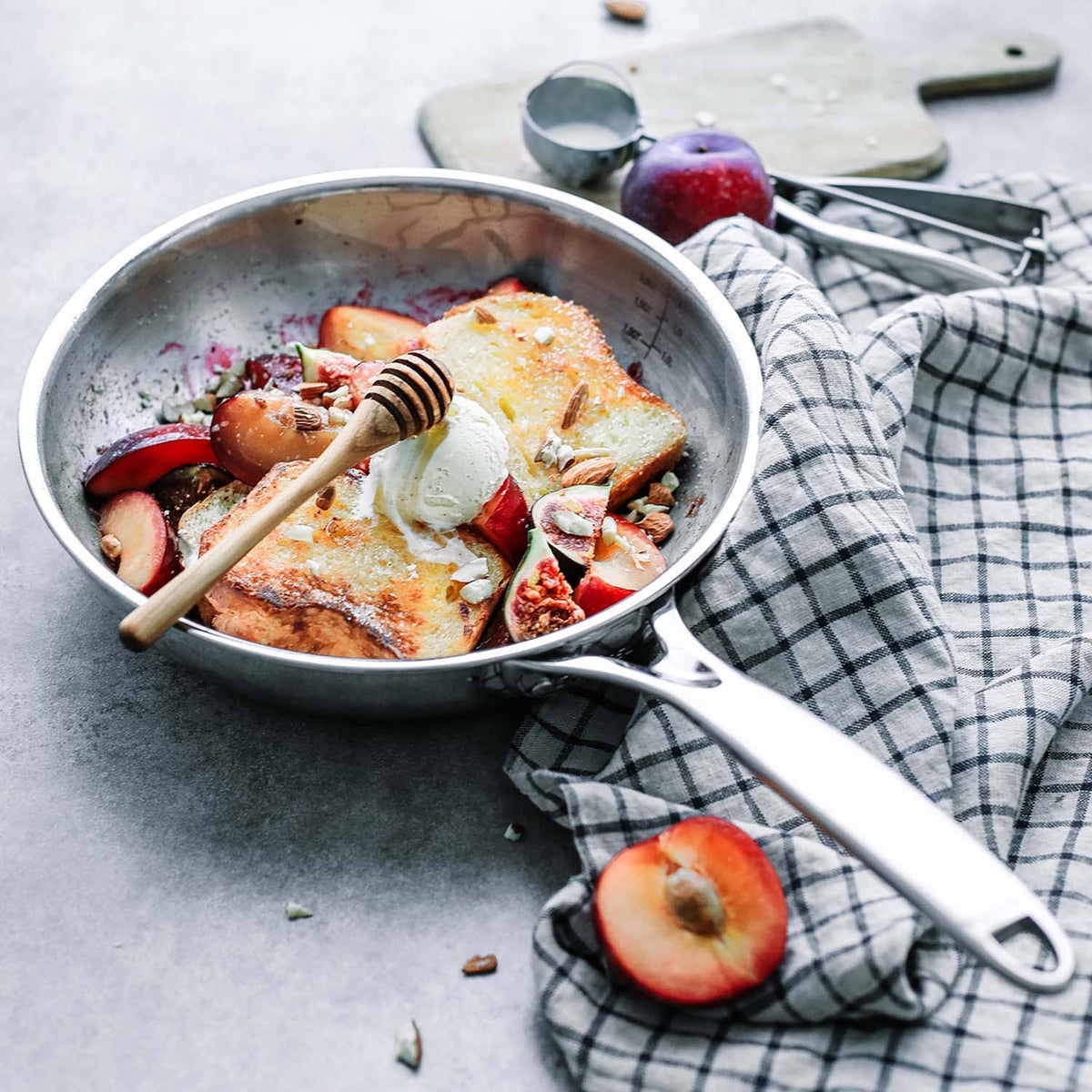 9.5-Inch Stainless Steel Frying Pan E300472