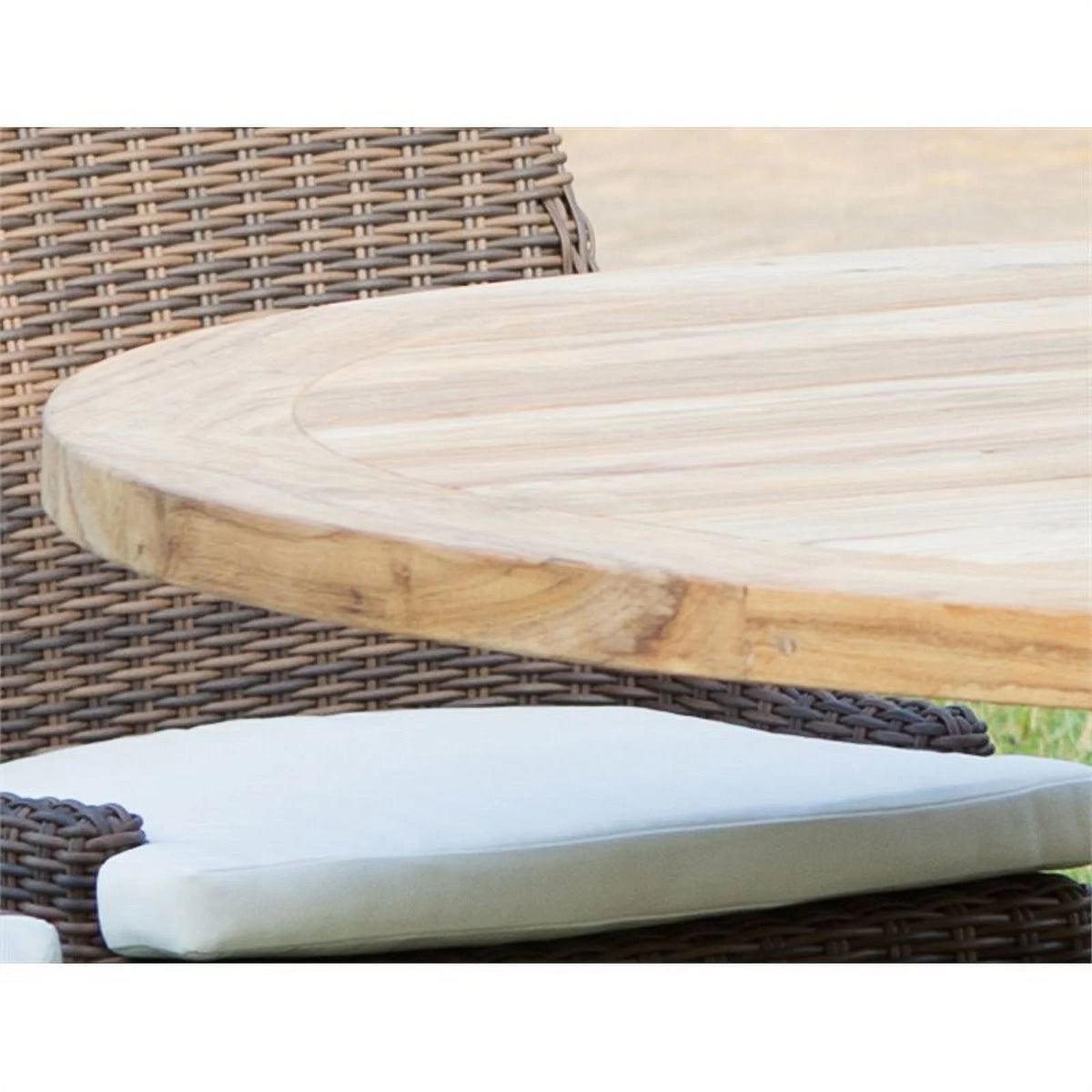 Wood Round Dining Table C243