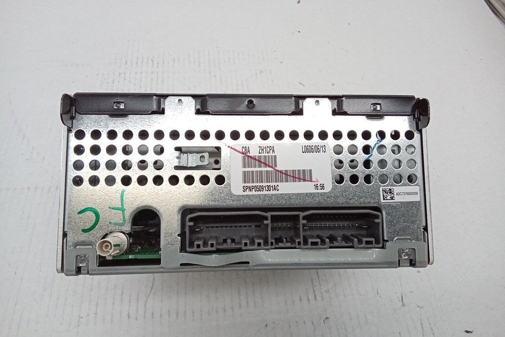 Pre-Owned 2013 Dodge Caravan CD Player Radio OEM Z96898