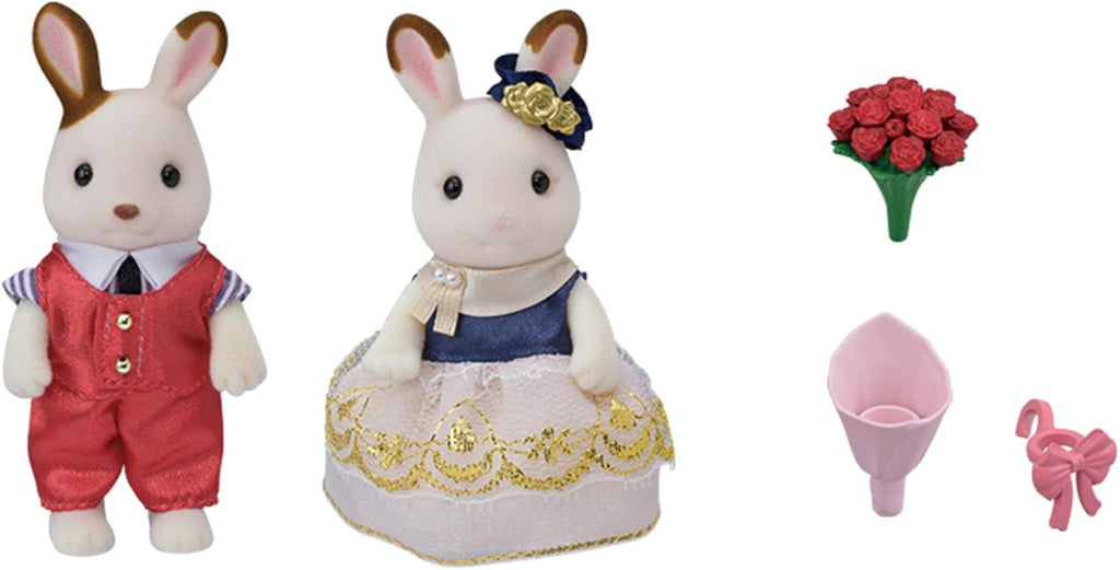 Set of 2 Collectible Doll Figures with Fashion and Floral Accessories Y168470