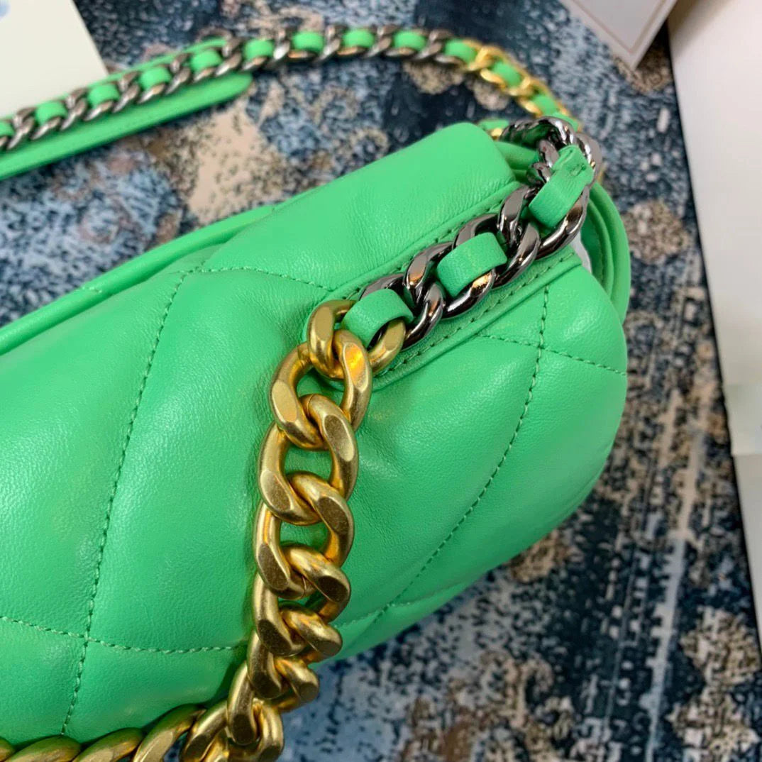 Green Handbag U6763