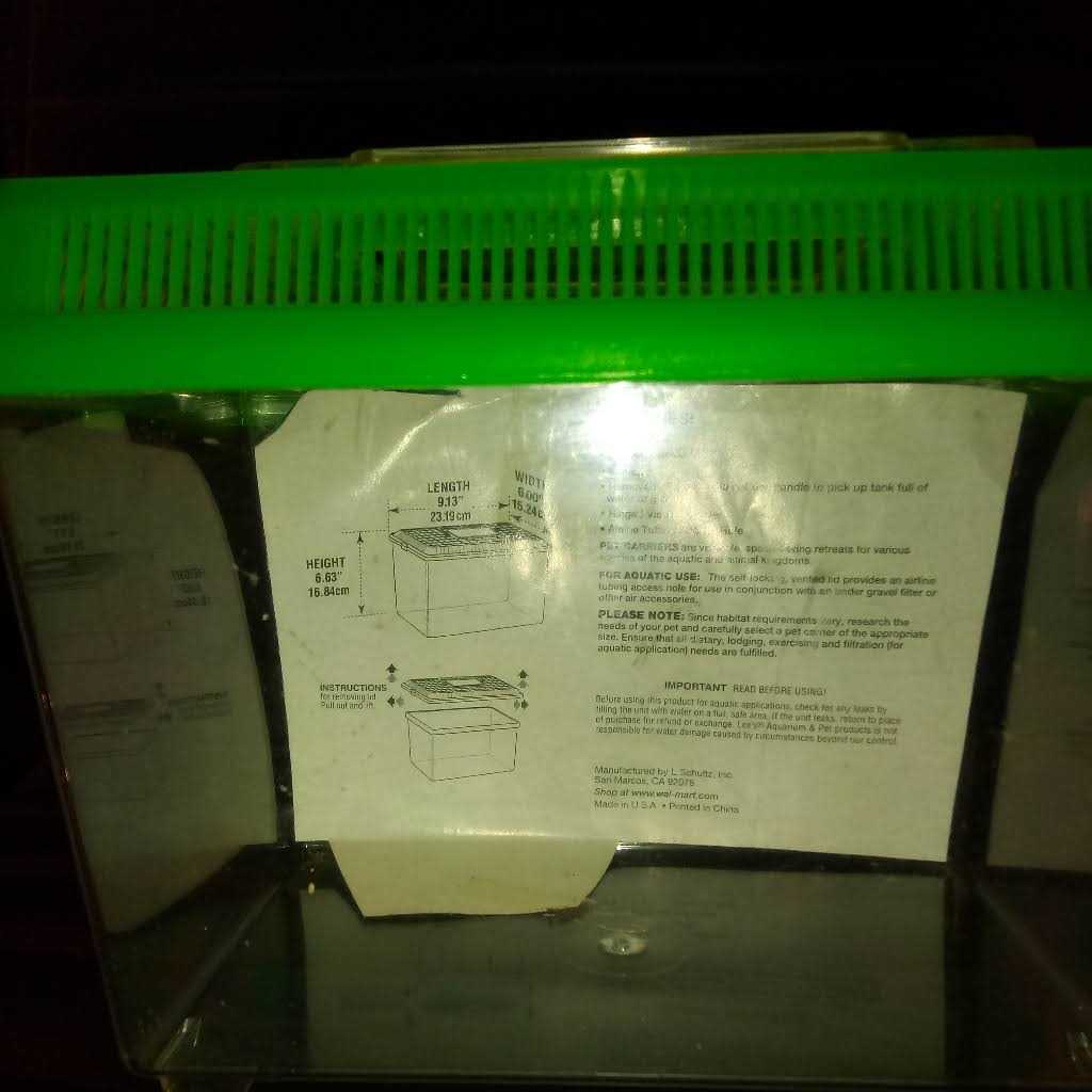 Amphibians & Fish Pet Carrier G82578