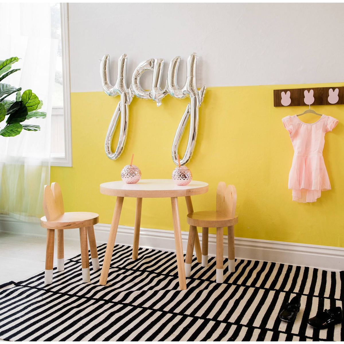 Round Kids Table Walnut White 30x22 R12252