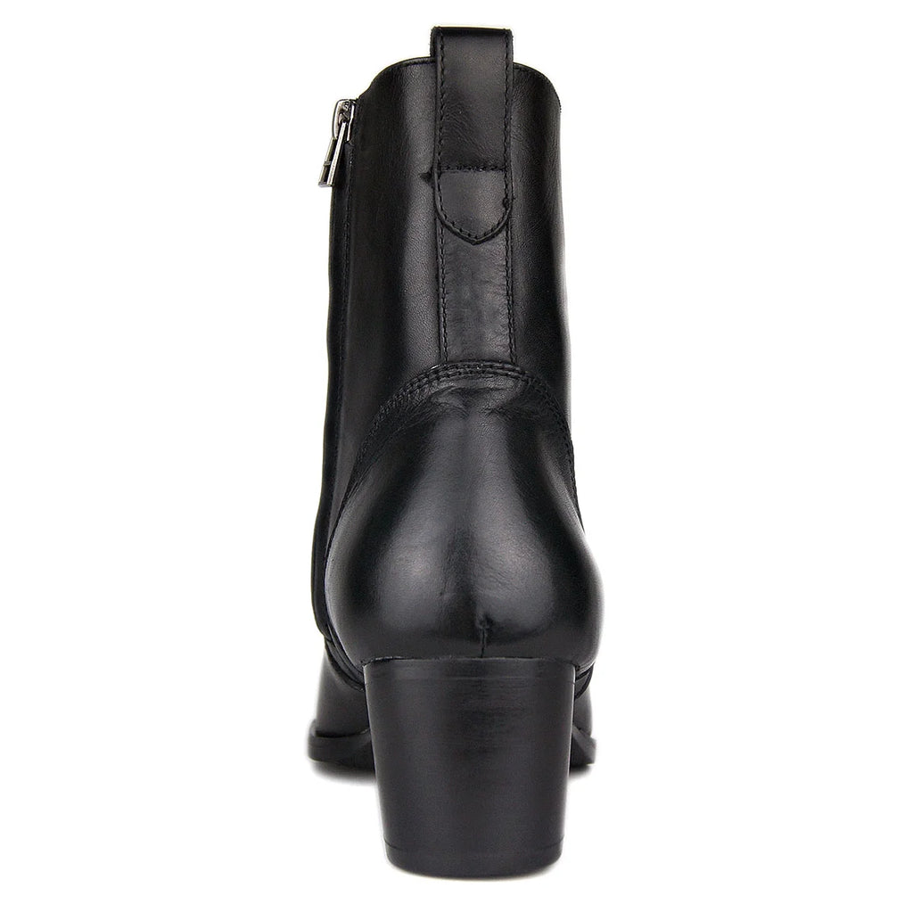 Black Leather Chelsea Boots P579