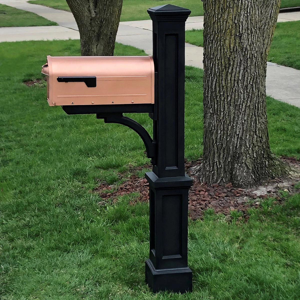 Black Single Arm Mail Post X35118