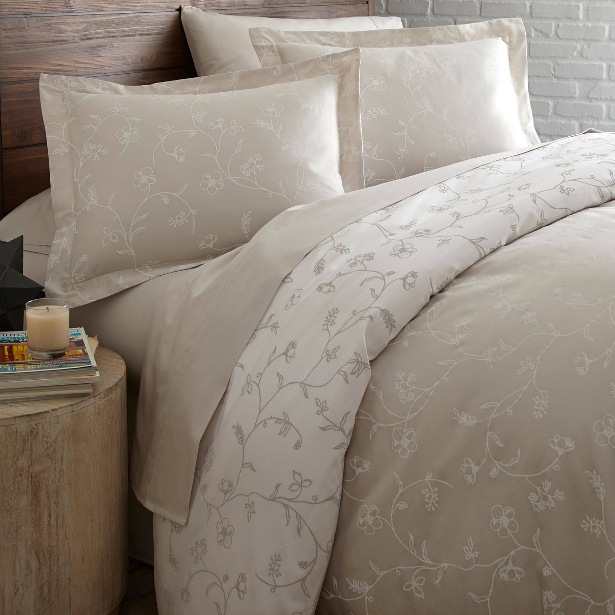 King Cotton Reversible Duvet Cover and Sham Set S671941