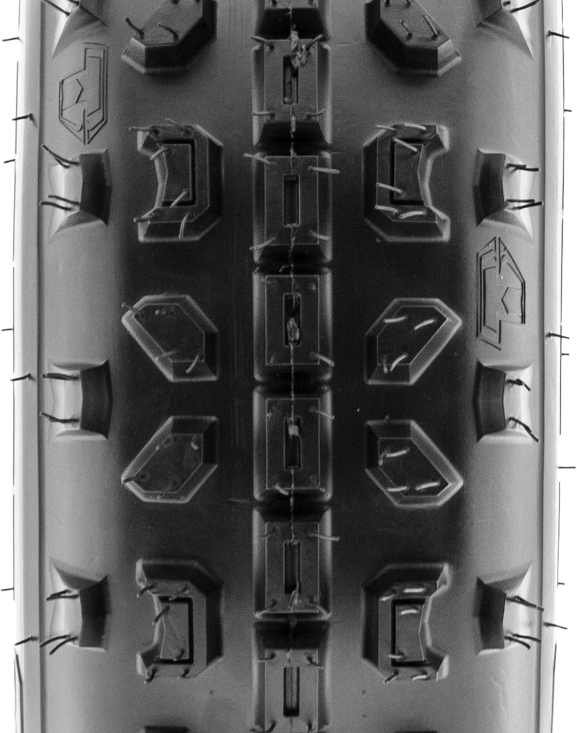 20x6-10 18x10-8 ATV UTV Tires 6 PR Tubeless Z950