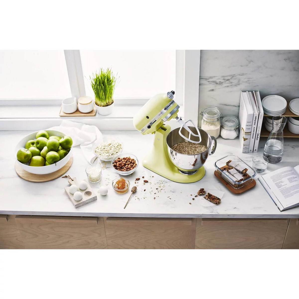5-Quart Tilt-Head Stand Mixer R95335